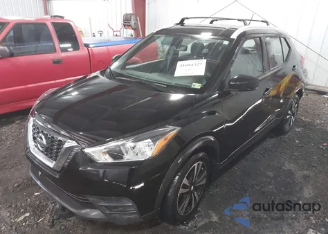 2019 Nissan Kicks Sv z USA, uszkodzony, nr VIN 3N1CP5CU6KL554818